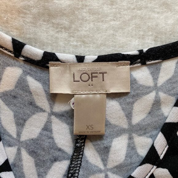 Loft shift dress - Picture 2 of 5